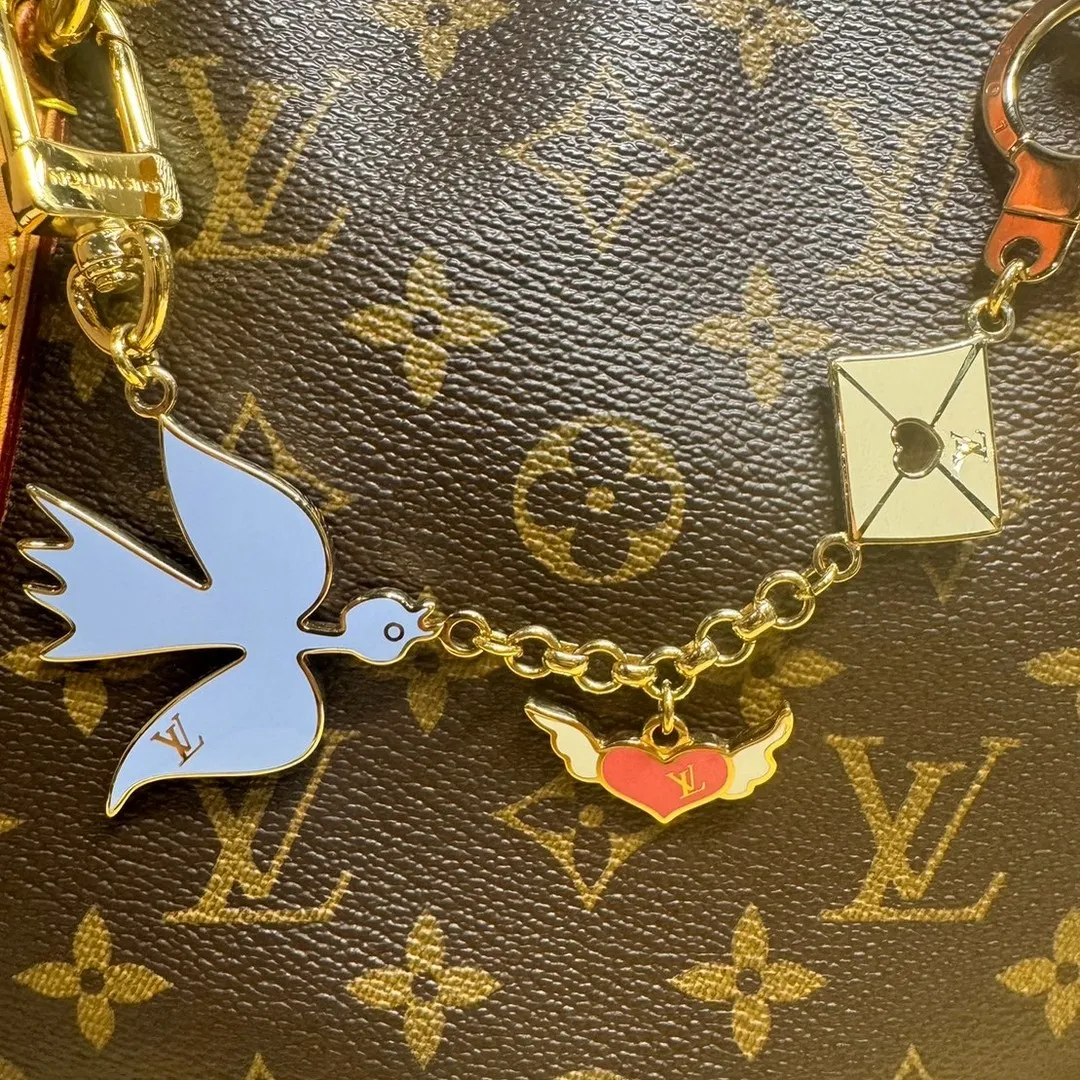 LOUIS VUITTON【トータリーPM】をお買取致しまし...